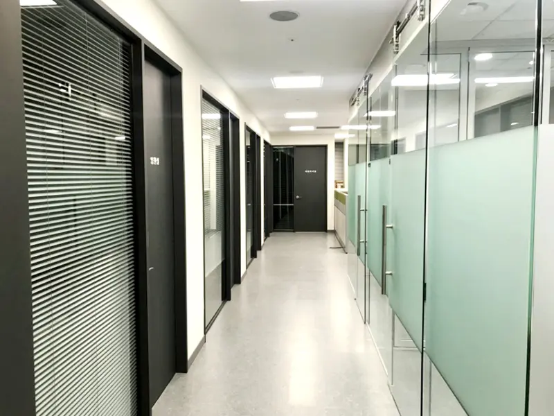 Mobiis 오피스 - 1